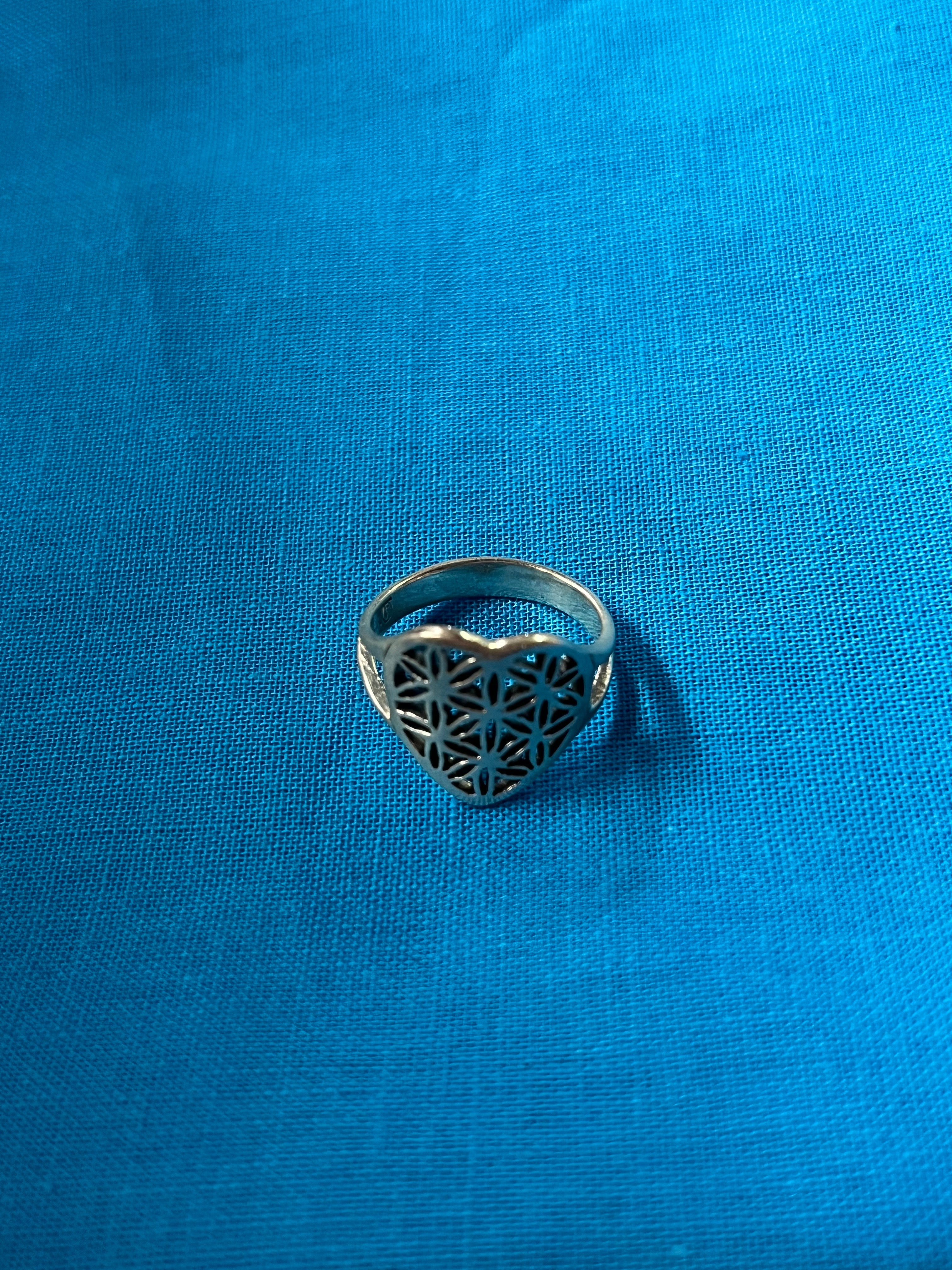 Sacred Geometry Heart Silver Ring Size 6.5