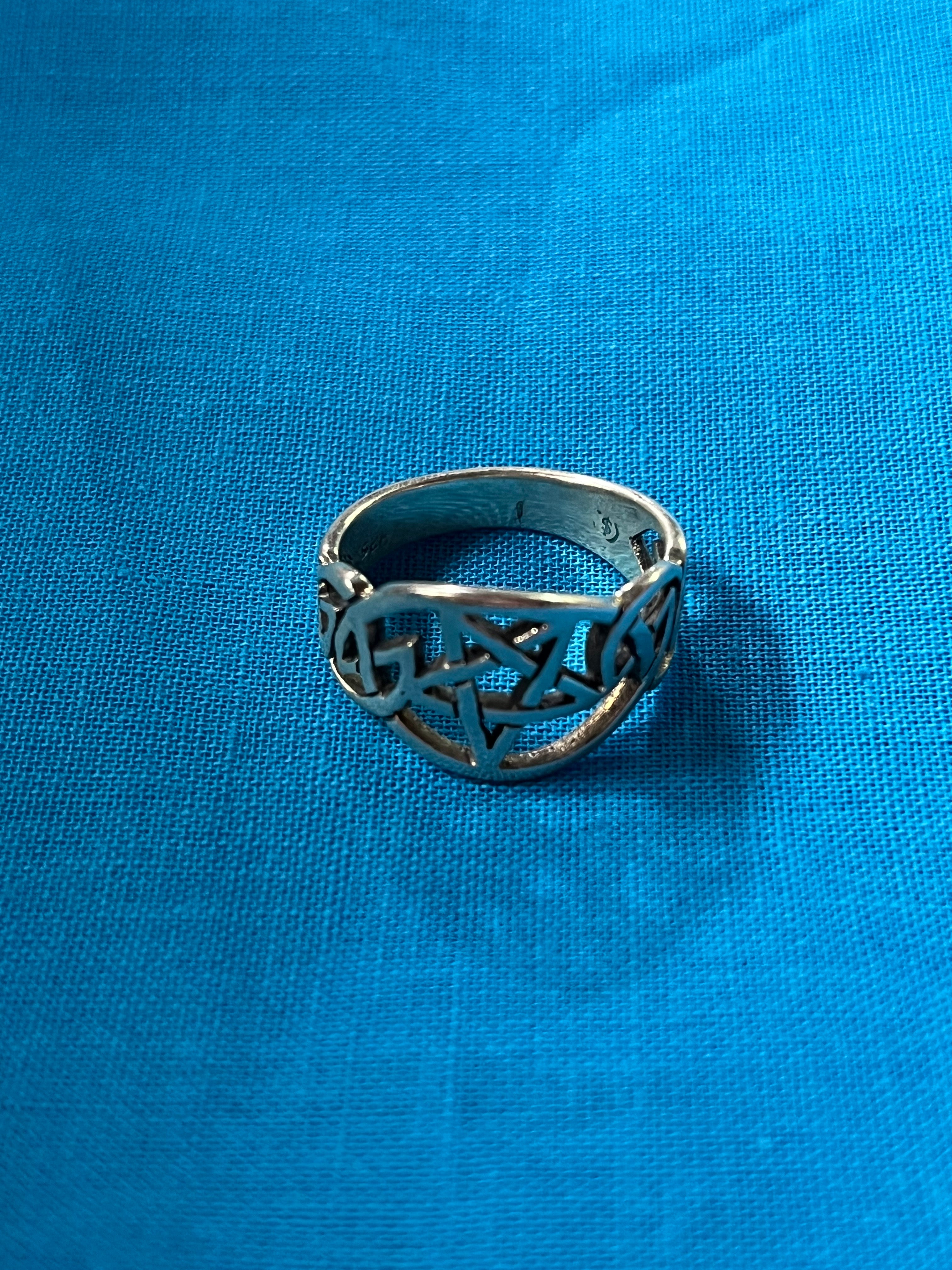 Star/Pentacle Silver Ring Size 9