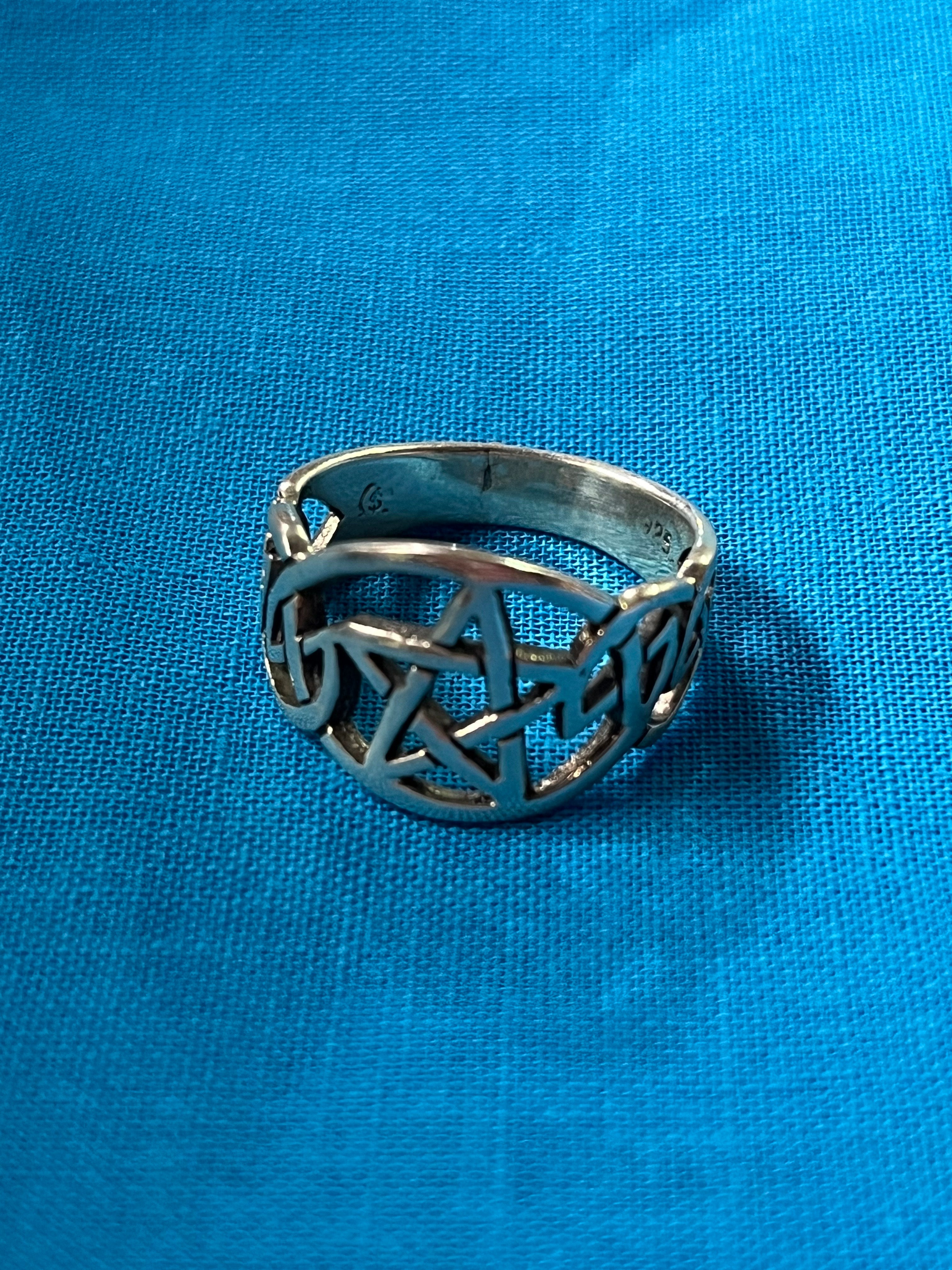 Star/Pentacle Silver Ring Size 9