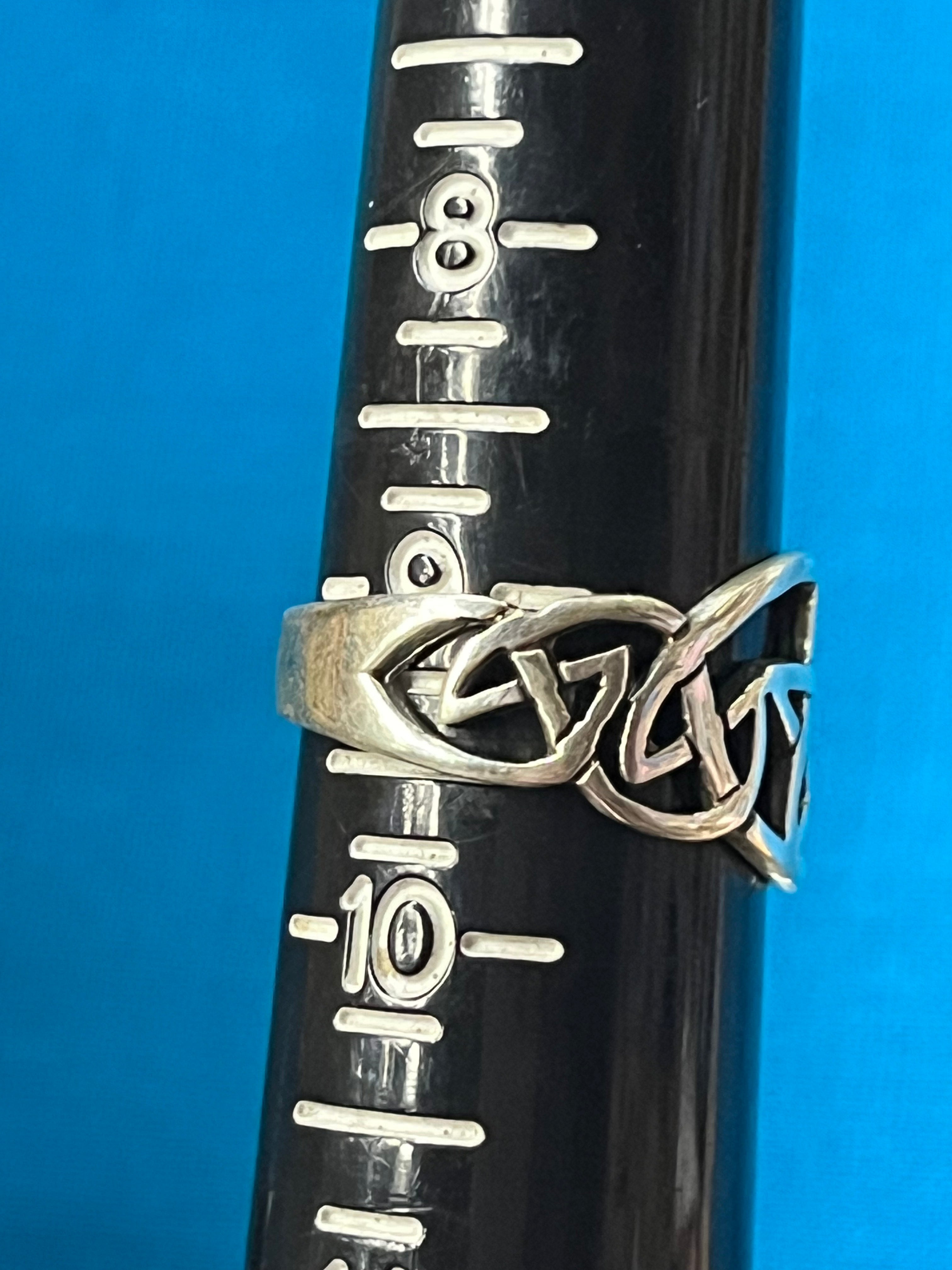 Star/Pentacle Silver Ring Size 9