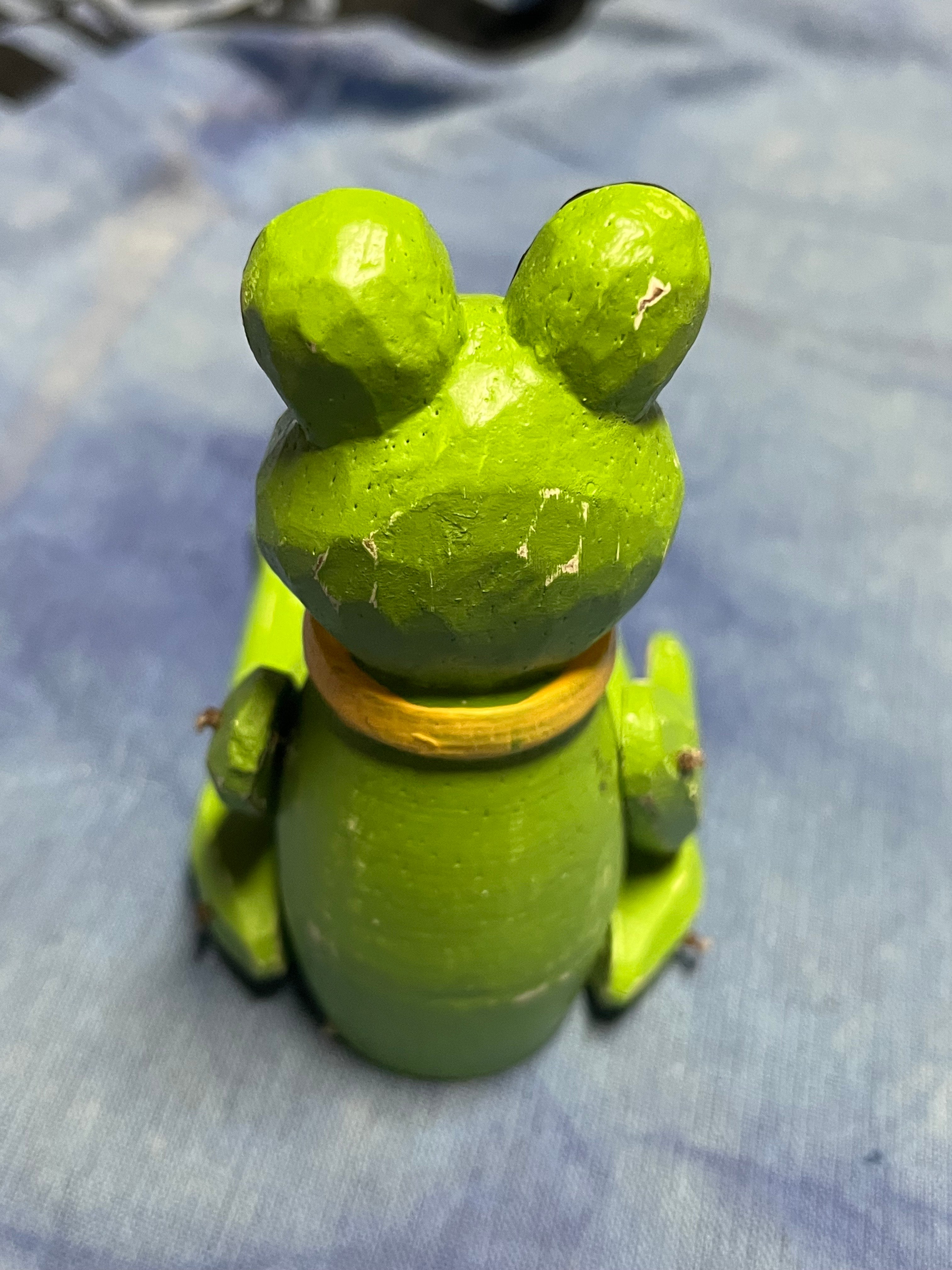 Frog Bendable Figurine